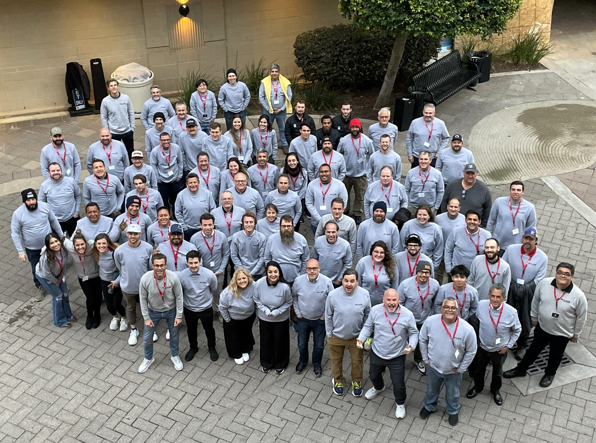 Group picture Americas Active Conference 2024-1